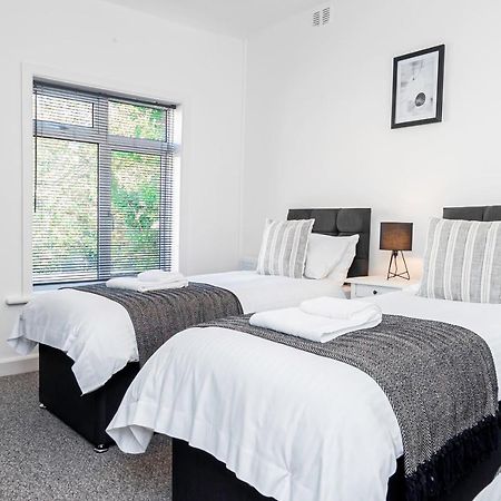 City Centre 3 Bed 8 Guest Parking Near Mayflower เซาธ์แธมป์ตัน ภายนอก รูปภาพ