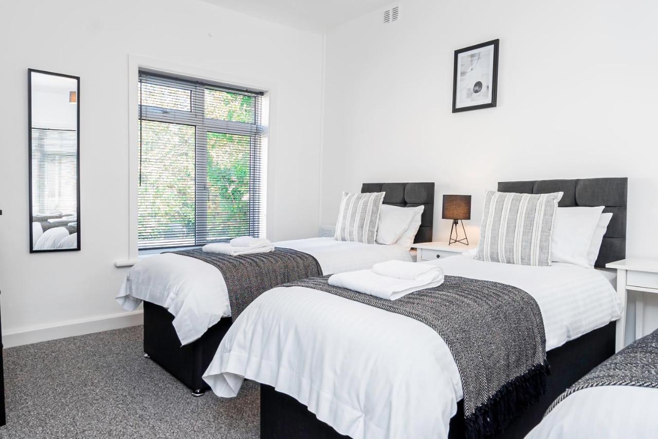 City Centre 3 Bed 8 Guest Parking Near Mayflower เซาธ์แธมป์ตัน ภายนอก รูปภาพ